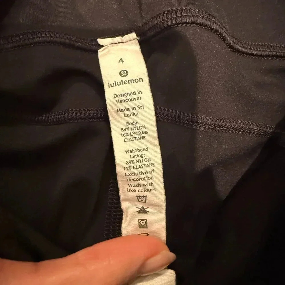 Black Tight  with Pockets 28", Lululemon, US 4 - Picture 5 of 5